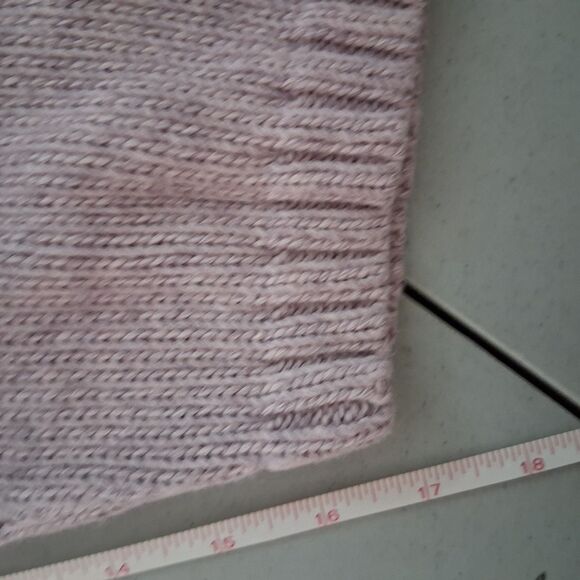 Women’s Van Heusen Cable Knit Crew Neck Sweater Lavender Large - Picture 12 of 12